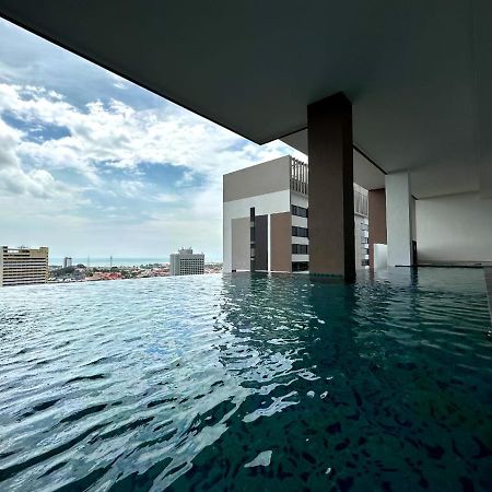 The Apple Premier Condo Three Bedroom In Melaka Exterior foto